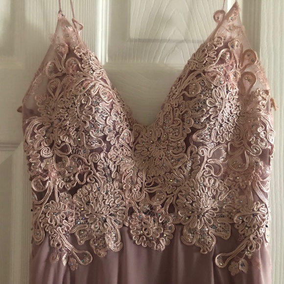 Size 4 Mauve Prom Dress - Picture 5 of 6